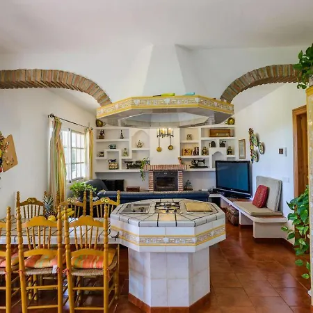 Laurel De By Ruralidays Villa