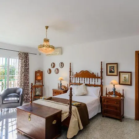 Laurel De By Ruralidays Villa