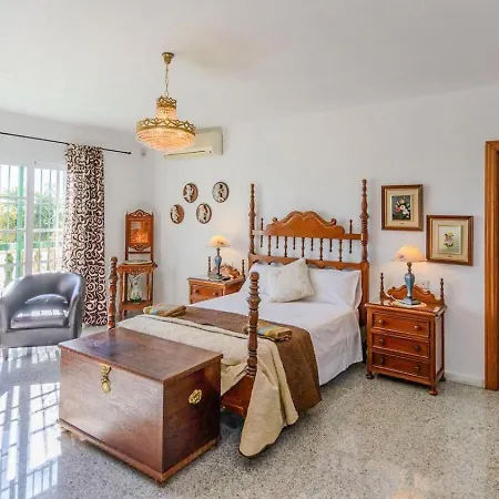 Laurel De By Ruralidays Villa *